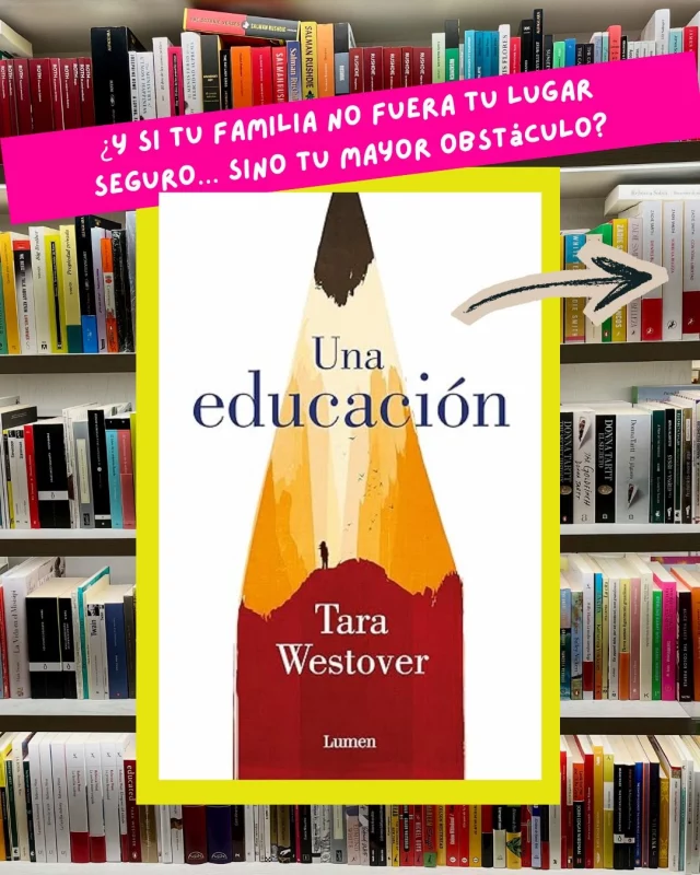¿Cuántas personas conoces que hayan tenido que elegir entre su familia y su propia vida?

Tara Westover lo tuvo que elegir. Y el precio que pagó fue enorme.

Una educación (2018) es su historia real. La historia de crecer en una familia mormona fundamentalista en Idaho: sin escuela, sin médicos, sin registro de nacimiento. Con un hermano que abusaba de ella y unos padres que lo permitían. Con la certeza de que el mundo terminaría pronto y de que cualquier curiosidad sobre otra vida era obra del demonio.

Y aun así, Tara quiso otra vida.

Lo que me sacudió de este libro no es solo lo que vivió —que ya es muchísimo—, sino lo que tuvo que soltar para salir: los lazos familiares más tóxicos y más profundos que puedas imaginar. Esos que duelen precisamente porque son familia. Esos de los que nadie habla porque se supone que la familia siempre es el lugar seguro.

¿Y qué pasa cuando no lo es?

Creo que todos cargamos algo de nuestra historia familiar. Todos llegamos a la adultez con algún traumita bajo el brazo, jugando a tener todo bajo control. Pero hay historias que te recuerdan que hay niveles. 

Y que salir de ciertos lugares requiere una valentía que no todo el mundo tiene —ni puede tener.

Tara lo logró. Y este libro es prueba de ello.

Cuando lo termines, hazte dos preguntas: ¿Hasta dónde te marcó tu historia familiar? ¿Y hasta dónde la estás marcando tú?

📚 Una educación — Tara Westover Léelo. No te va a dejar igual. 🫶🏽
.
.
.
#alto_voltaje_emocional #lumen #tarawestover #bookstagram #libros