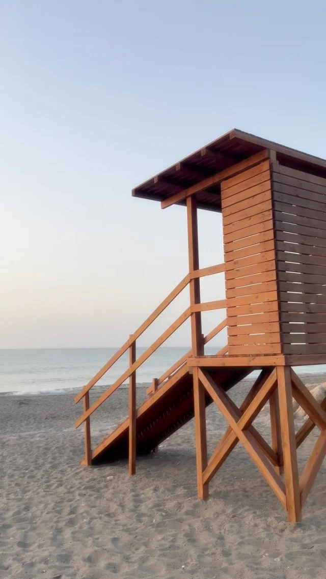 Hoy necesitaba ver el amanecer. 🌅
Necesitaba volver a creer y que el mar me susurrara que todo va a estar bien. 🌊🤍

Vamos por una semanita intensita, viajera y tratando de bajarle un poquito a este alto voltaje emocional que anda mega desatado. 😂

Ahí vamos. 🫶🏽
.
.

#alto_voltaje_emocional #blogpersonal #cuarentona